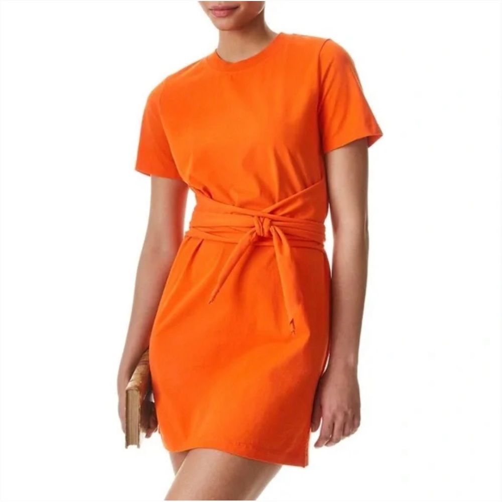 Reposh 🔄 Alice and Olivia Evie Tie Waist Dress size medium